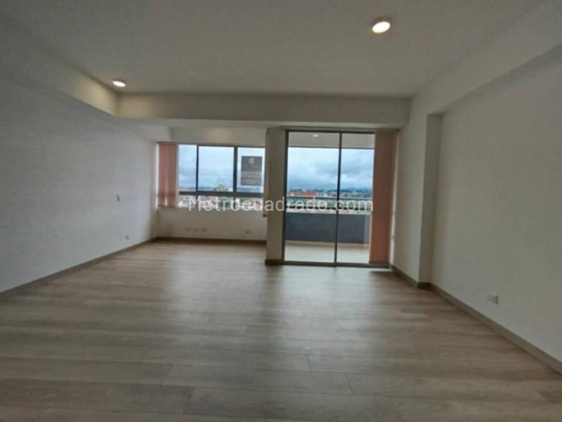 3BR Apartment in San Nicolas (93 m²) - 3