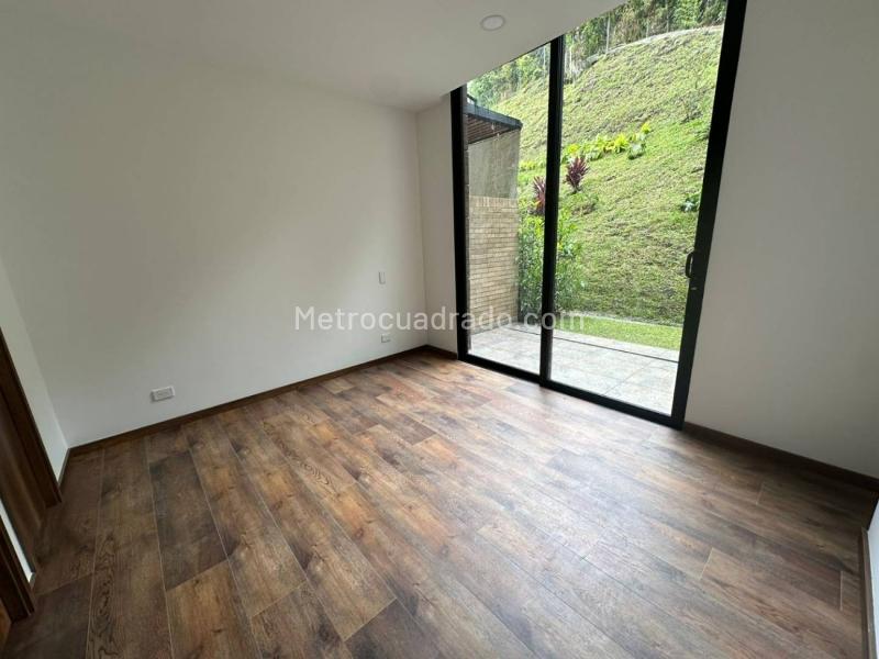 2BR Apartment in El Retiro (98 m²) - 5