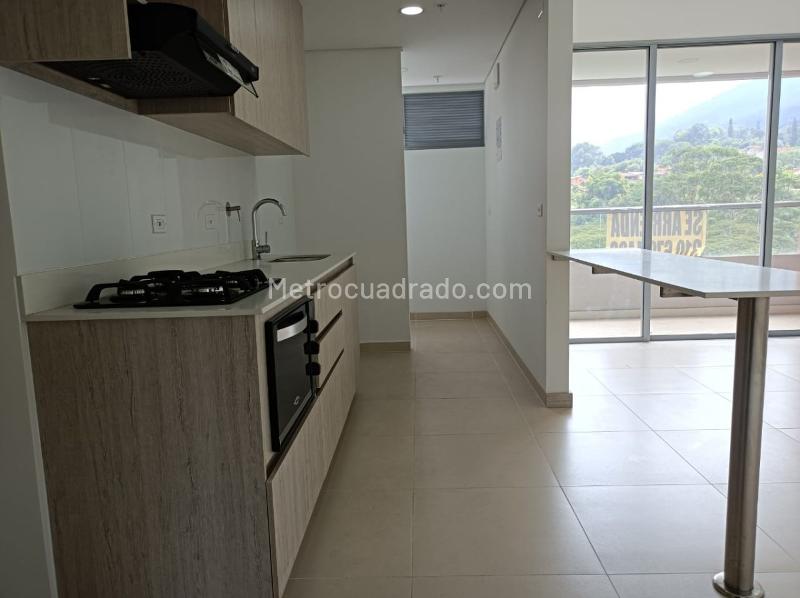 3BR Apartment in Loma Del Escobero (90 m²) - 4