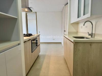 Apartamento en venta en Loma De Las Brujas, Envigado · foto 7 de 17