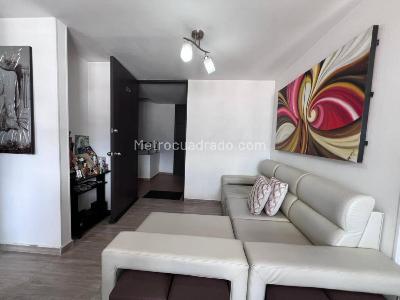 Apartamento de 2 alcobas en venta en Niquia, Bello, 55 m² · foto 17 de 20