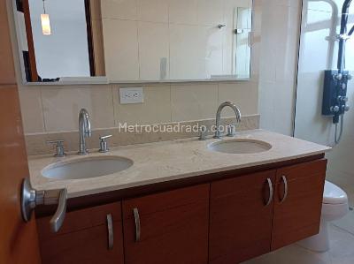 Apartamento en arriendo en Loma De Los Gonzalez, Medellín · foto 11 de 20