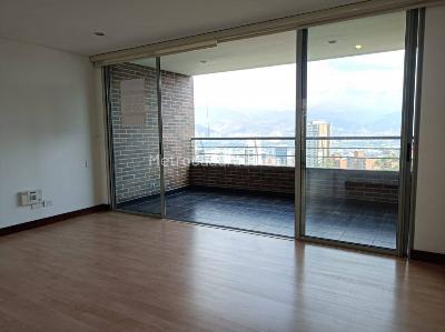 Apartamento en arriendo en Loma De Los Gonzalez, Medellín · foto 19 de 20