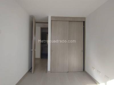 Apartamento de 3 alcobas en arriendo en Los Colegios, Rionegro, 74 m² · foto 12 de 15