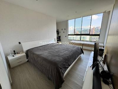 Apartamento de 3 alcobas en venta en Las Lomas, Medellín, 153 m² · foto 5 de 20