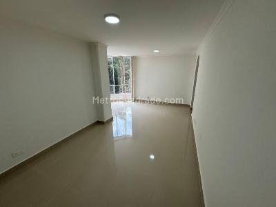 Apartamento de 3 alcobas en arriendo en Camino Verde, Envigado, 70 m² · foto 2 de 14