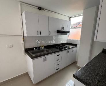 Apartamento de 3 alcobas en arriendo en Camino Verde, Envigado, 70 m² · foto 5 de 14