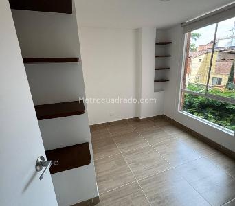 Apartamento de 3 alcobas en arriendo en Camino Verde, Envigado, 70 m² · foto 9 de 14
