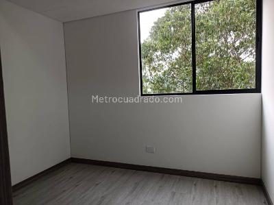 Apartamento de 3 alcobas en arriendo en Las Palmas, Medellín, 78 m² · foto 10 de 17