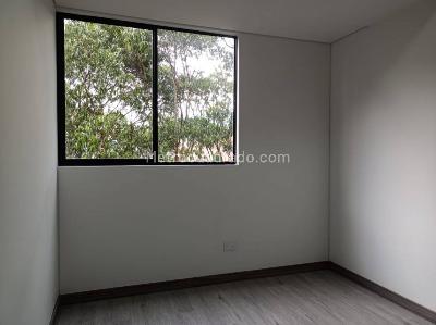 Apartamento de 3 alcobas en arriendo en Las Palmas, Medellín, 78 m² · foto 11 de 17