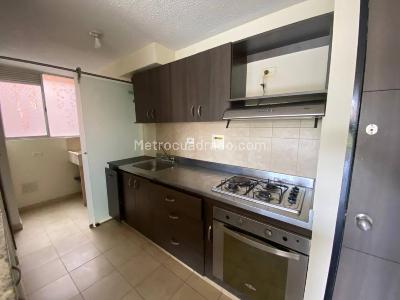 Apartamento de 3 alcobas en venta en Los Colegios, Rionegro, 68 m² · foto 4 de 15