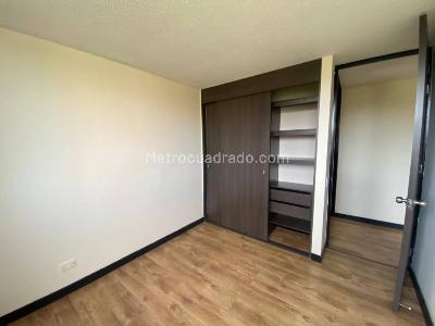 Apartamento de 3 alcobas en venta en Los Colegios, Rionegro, 68 m² · foto 10 de 15