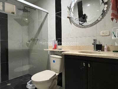Apartamento de 3 alcobas en venta en El Dorado, Envigado, 89 m² · foto 8 de 15