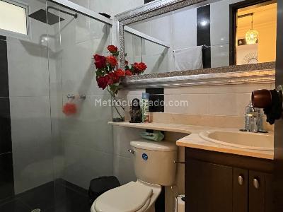 Apartamento de 3 alcobas en venta en El Dorado, Envigado, 89 m² · foto 14 de 15