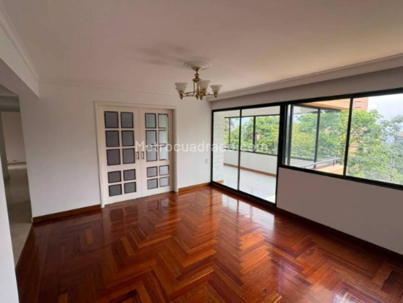 Apartamento en Arriendo, El Tesoro, Medellín