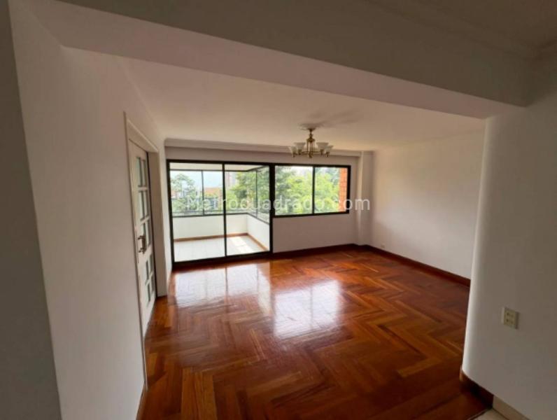 3BR Apartment in El Tesoro (181 m²) - 3