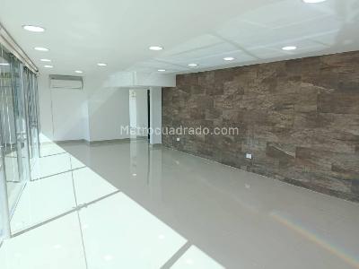 Local Comercial en Arriendo, Milla De Oro, Medellín