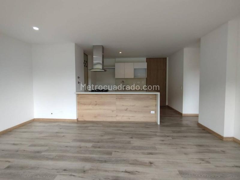 2BR Apartment in El Retiro (78 m²) - 2