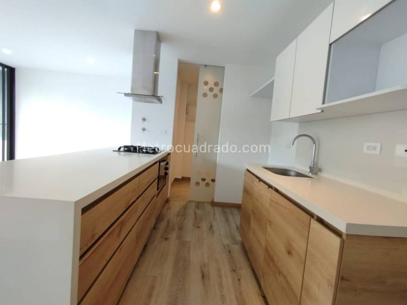 2BR Apartment in El Retiro (78 m²) - 4