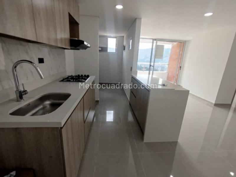 2BR Apartment in Horizontes (68 m²) - 2