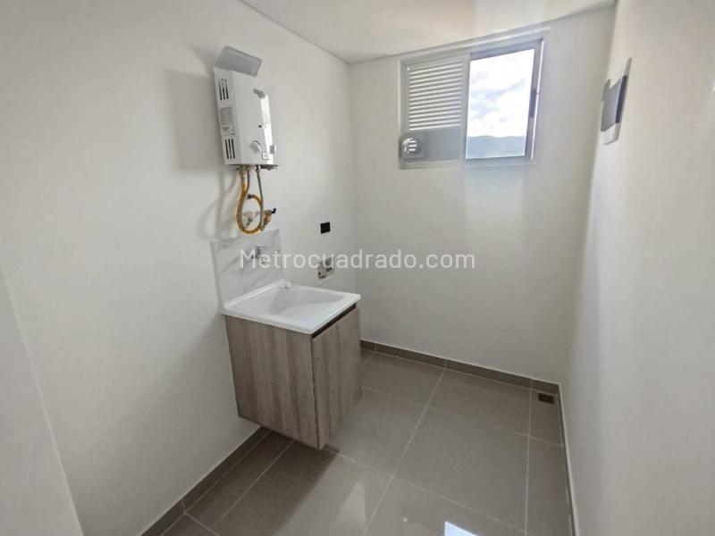 2BR Apartment in Horizontes (68 m²) - 4