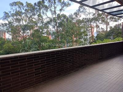 Apartaestudio en arriendo en Loma De Los Gonzalez, Medellín · foto 14 de 16
