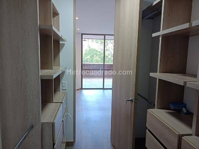 Apartaestudio en arriendo en Loma De Los Gonzalez, Medellín · foto 8 de 16