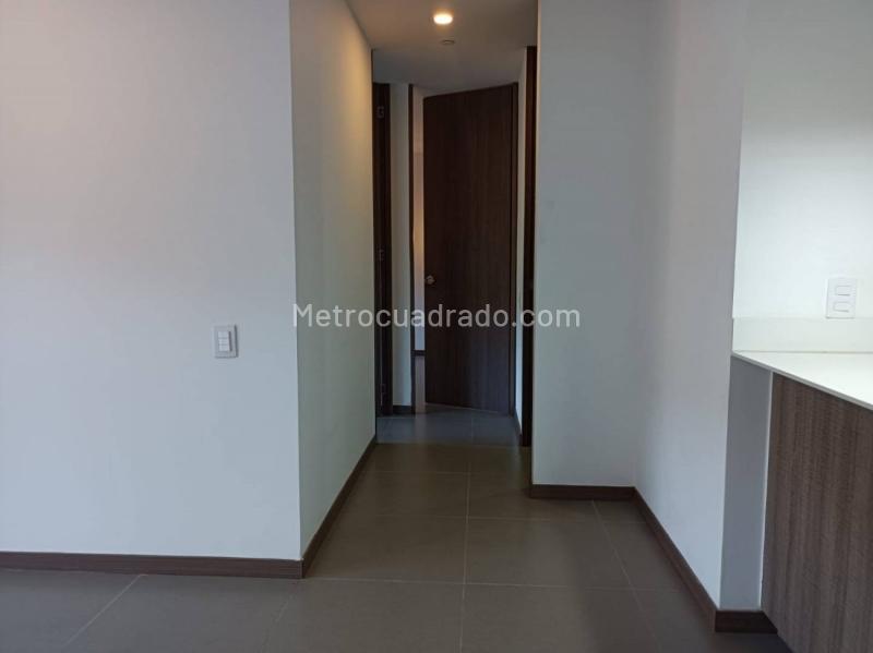 2BR Apartment in Loma Del Escobero (72 m²) - 4