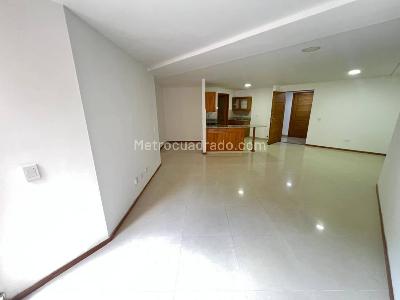 Apartamento de 3 alcobas en venta en Vereda Las Lomitas, Sabaneta, 181 m² · foto 2 de 16