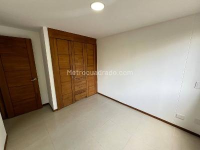 Apartamento de 3 alcobas en venta en Vereda Las Lomitas, Sabaneta, 181 m² · foto 11 de 16