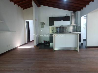 Casa de 2 alcobas en arriendo en Loma De Las Brujas, Envigado, 160 m² · foto 5 de 20