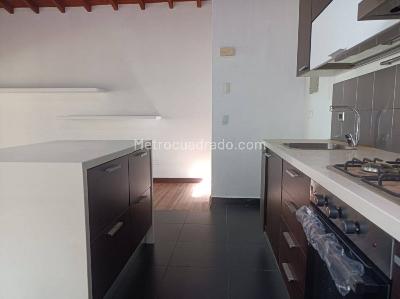 Casa de 2 alcobas en arriendo en Loma De Las Brujas, Envigado, 160 m² · foto 6 de 20