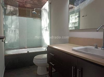 Casa de 2 alcobas en arriendo en Loma De Las Brujas, Envigado, 160 m² · foto 14 de 20