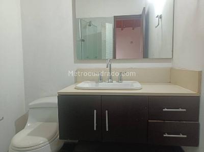 Casa de 2 alcobas en arriendo en Loma De Las Brujas, Envigado, 160 m² · foto 16 de 20