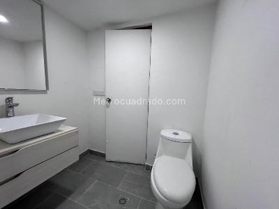 Apartamento de 3 alcobas en venta en El Poblado, Medellín, 165 m² · foto 10 de 18