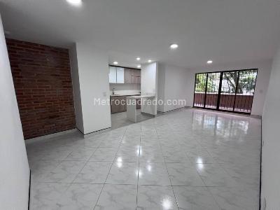 Apartamento de 3 alcobas en venta en El Poblado, Medellín, 165 m² · foto 4 de 18