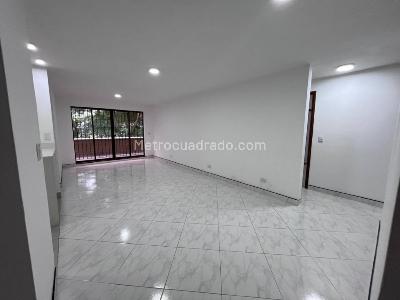 Apartamento de 3 alcobas en venta en El Poblado, Medellín, 165 m² · foto 5 de 18