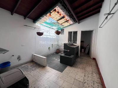 Casa de 4 alcobas en venta en Estadio, Medellín, 165 m² · foto 14 de 20