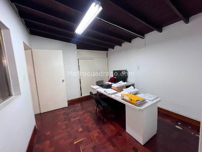 Casa de 4 alcobas en venta en Estadio, Medellín, 165 m² · foto 18 de 20