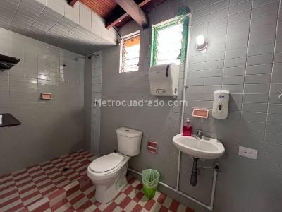 Casa de 4 alcobas en venta en Estadio, Medellín, 165 m² · foto 19 de 20