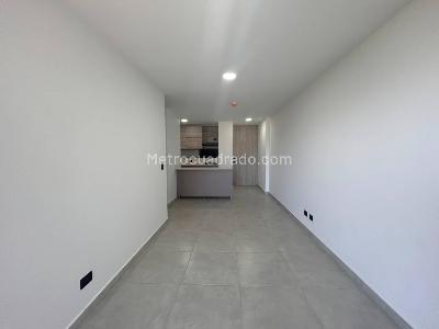 Apartamento de 2 alcobas en venta en Loma Del Escobero, Envigado, 66 m² · foto 4 de 20