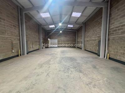 Bodega en Arriendo, Calle Larga, Sabaneta