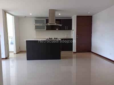 Apartamento en arriendo en La Abadia, Envigado · foto 2 de 19