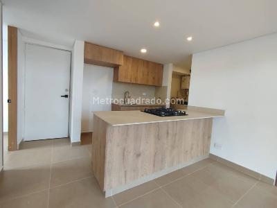 Apartamento de 3 alcobas en venta en El Porvenir, Rionegro, 45 m² · foto 2 de 14