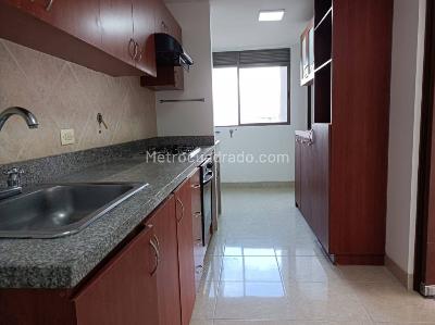 Apartamento en arriendo en La Frontera, Envigado · foto 3 de 20