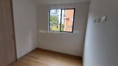 Apartamento en arriendo en Loma Del Barro, Envigado · foto 10 de 15