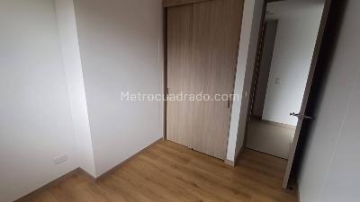 Apartamento en arriendo en Loma Del Barro, Envigado · foto 13 de 15