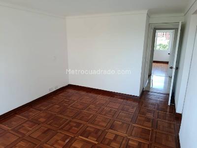 Apartamento de 3 alcobas en arriendo en Loma De Los Parra, Medellín, 155 m² · foto 12 de 18