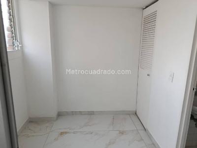 Apartamento de 3 alcobas en arriendo en Loma De Los Parra, Medellín, 155 m² · foto 5 de 18