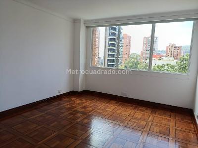 Apartamento de 3 alcobas en arriendo en Loma De Los Parra, Medellín, 155 m² · foto 6 de 18